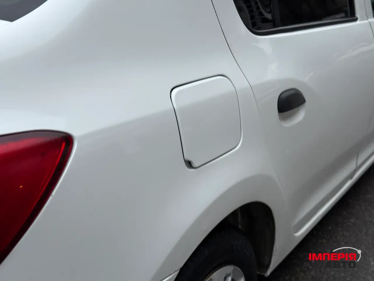 Renault Logan - фото 26