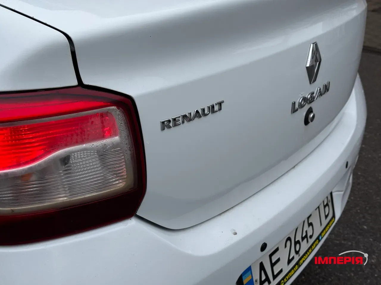 Renault Logan - фото 25