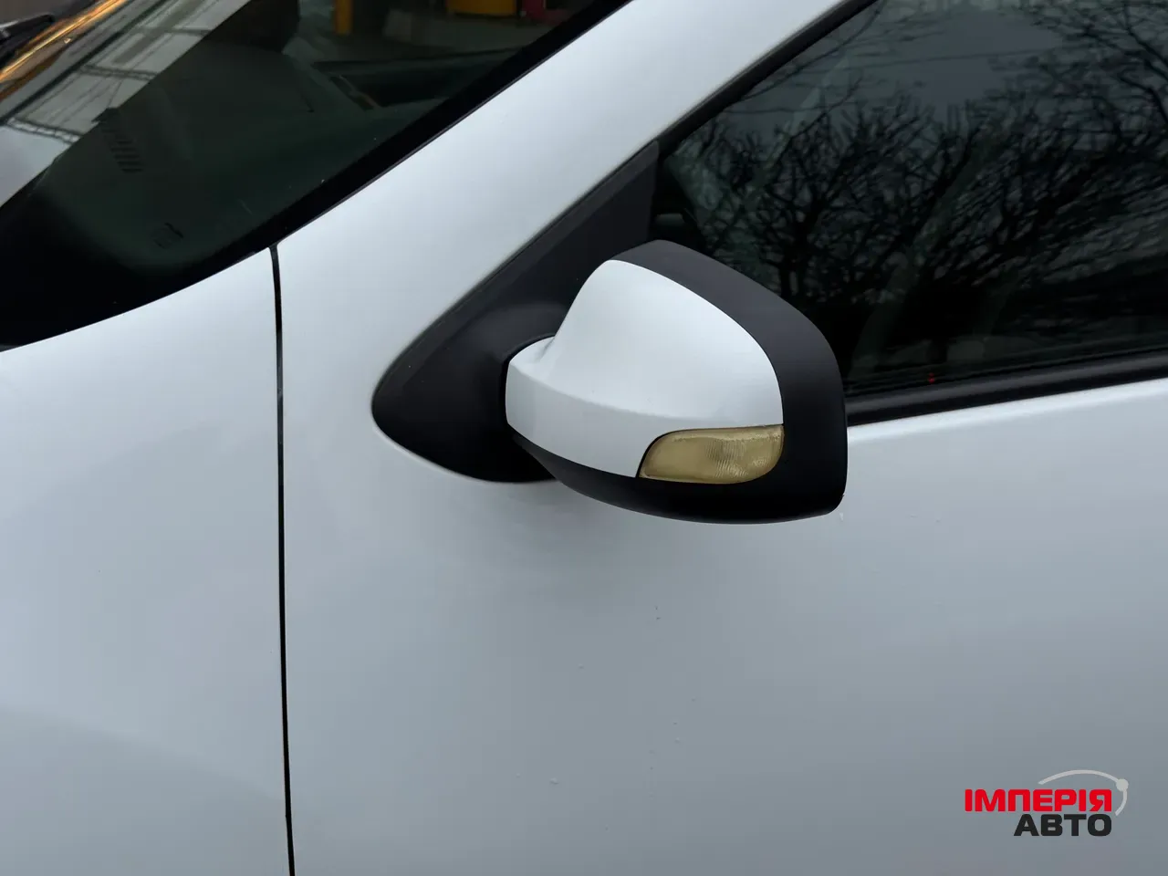 Renault Logan - фото 19