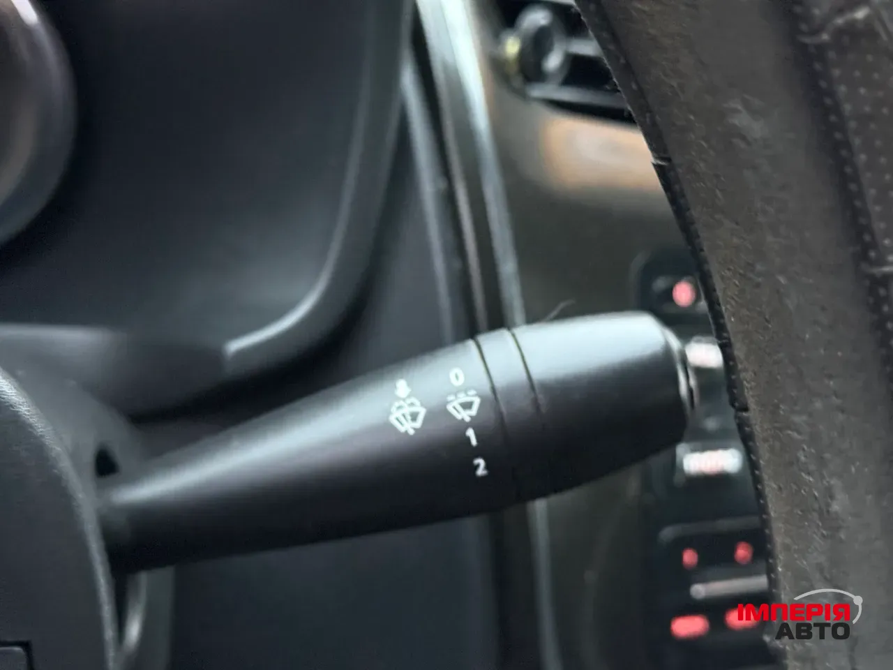 Renault Logan - фото 43