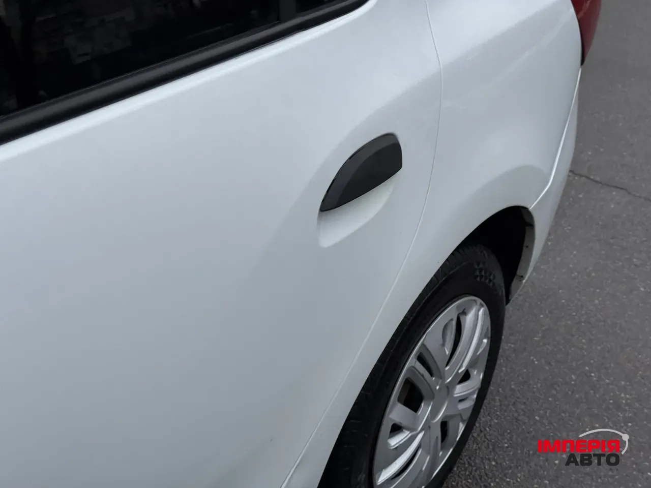 Renault Logan - фото 23