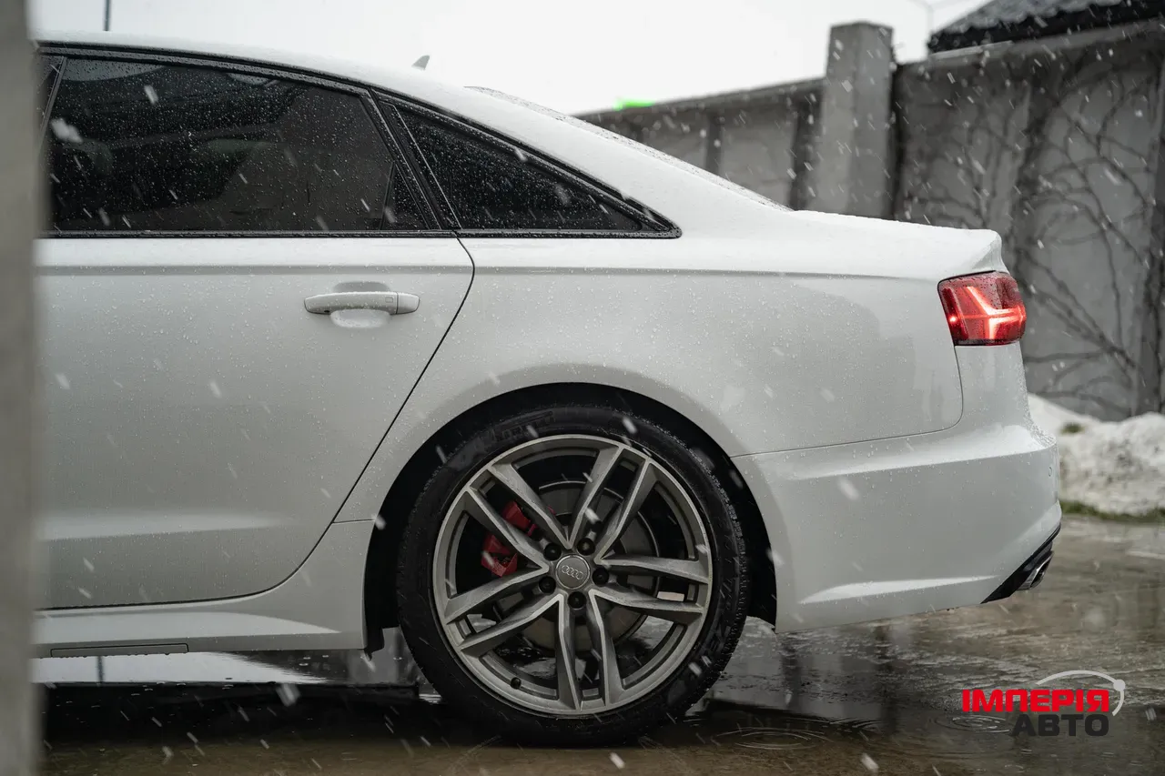 Audi A6 - фото 13
