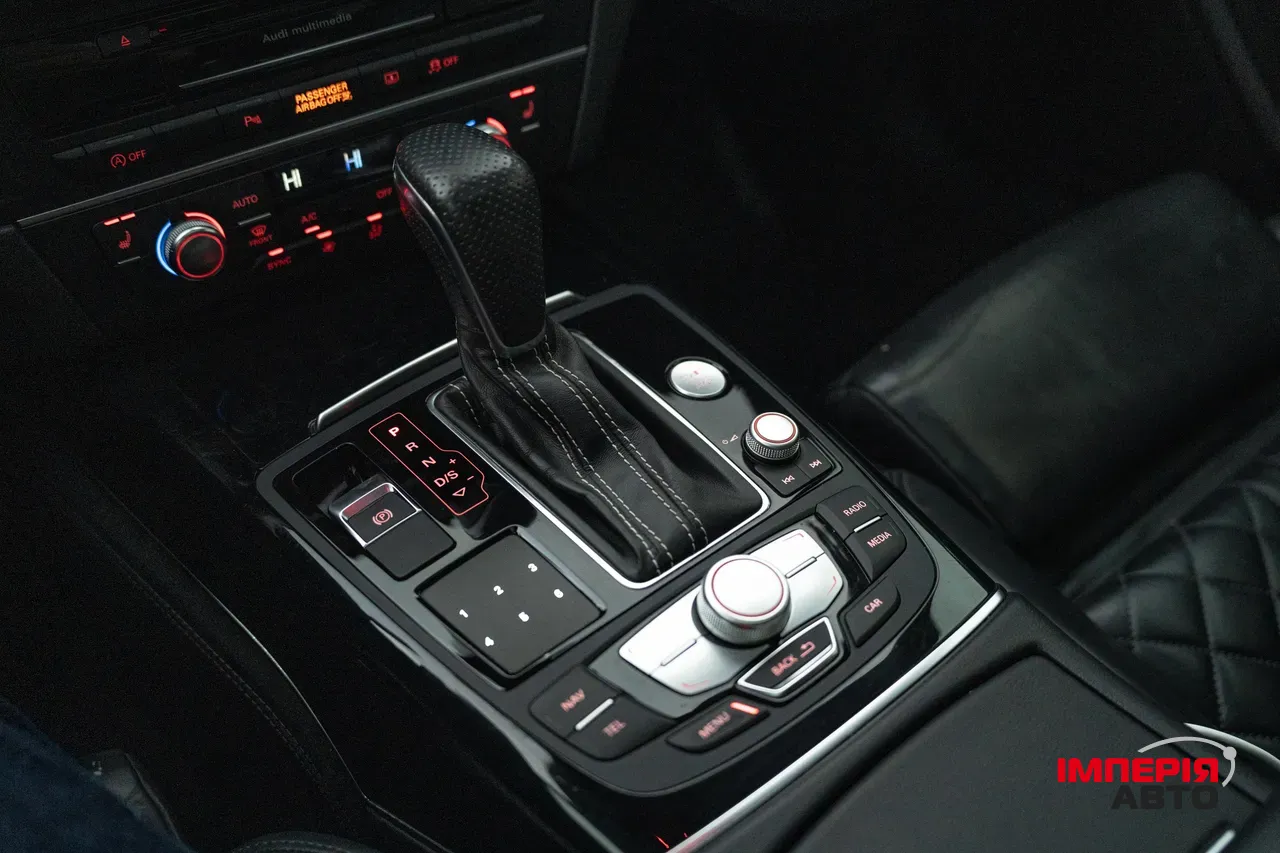 Audi A6 - фото 28