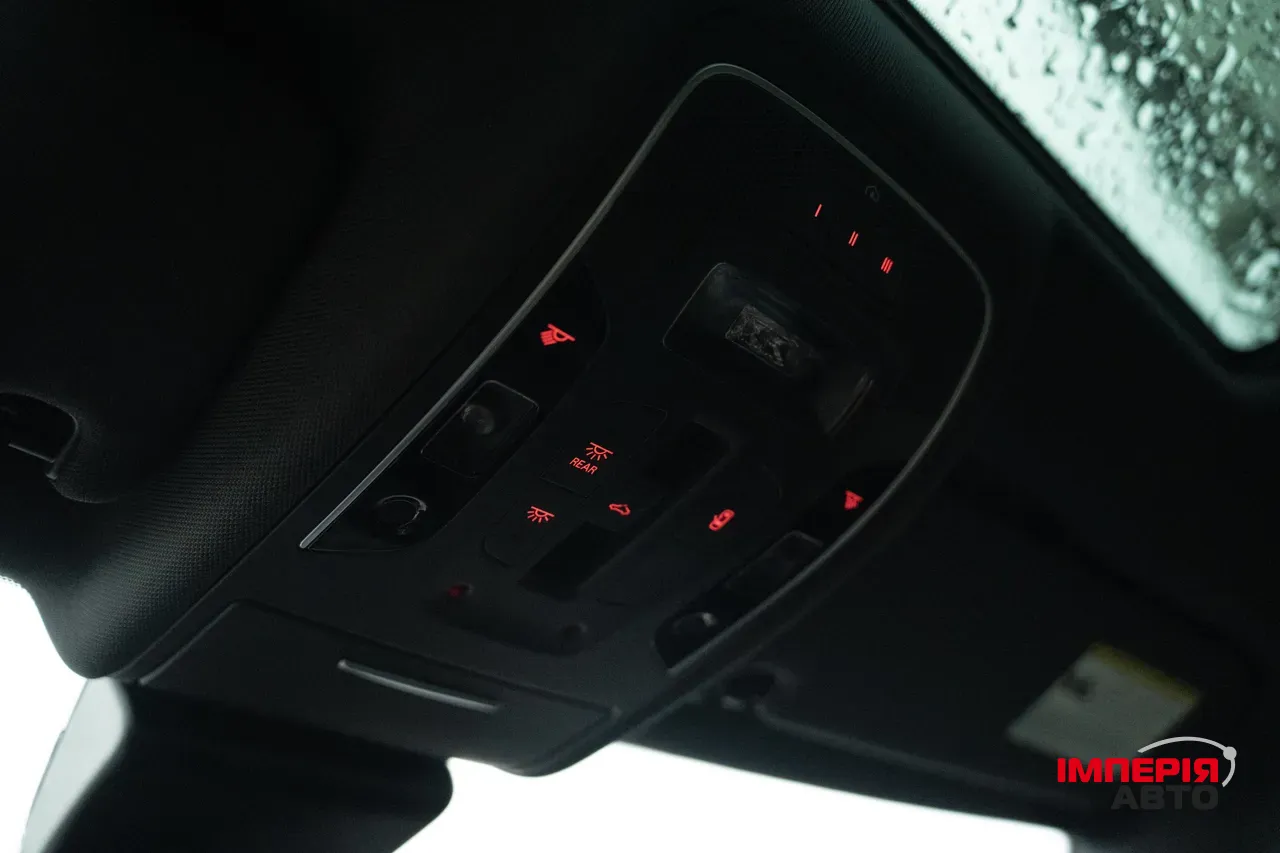 Audi A6 - фото 32