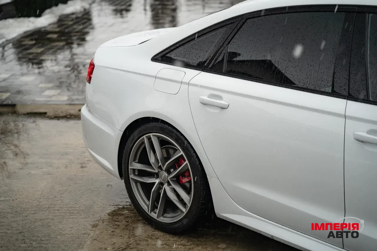 Audi A6 - фото 10