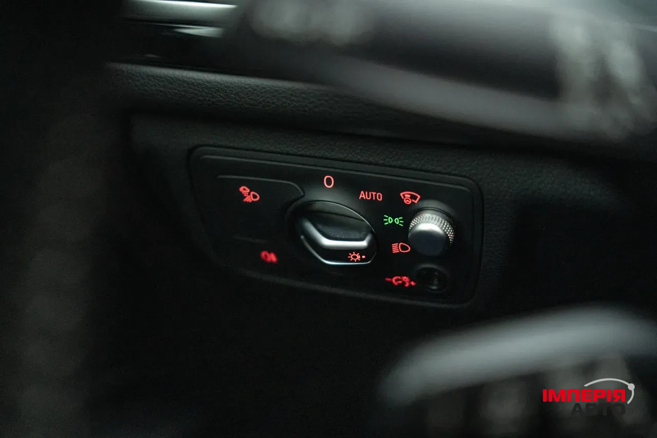 Audi A6 - фото 30