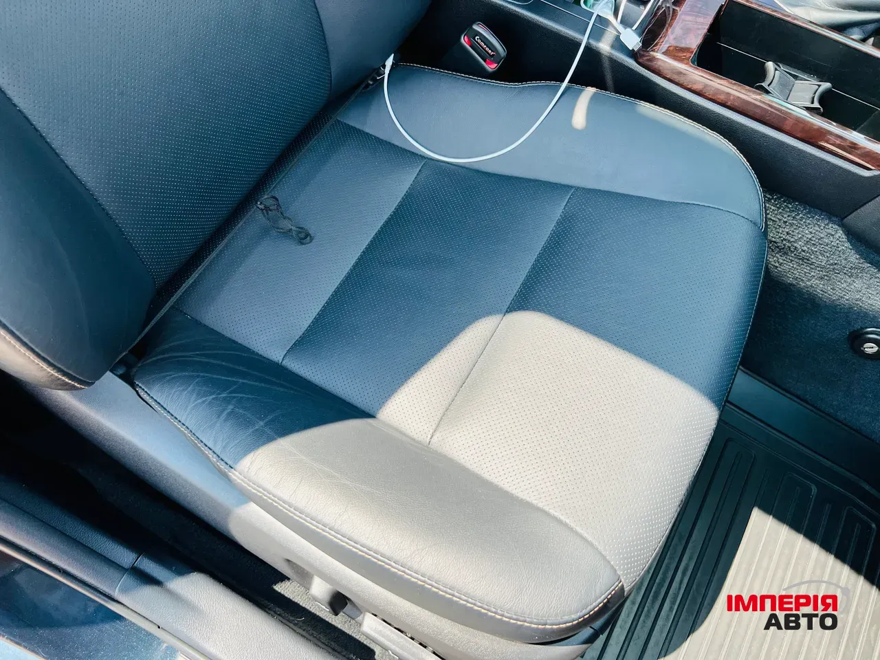 Toyota Camry - фото 5