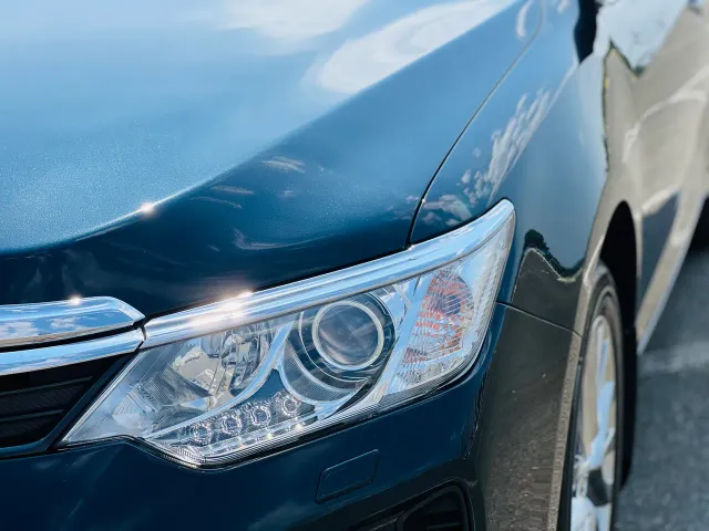 Toyota Camry - фото 2