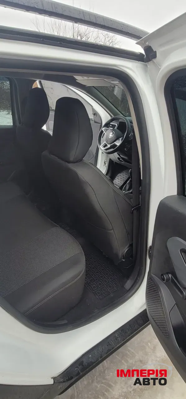 Renault Duster - фото 8