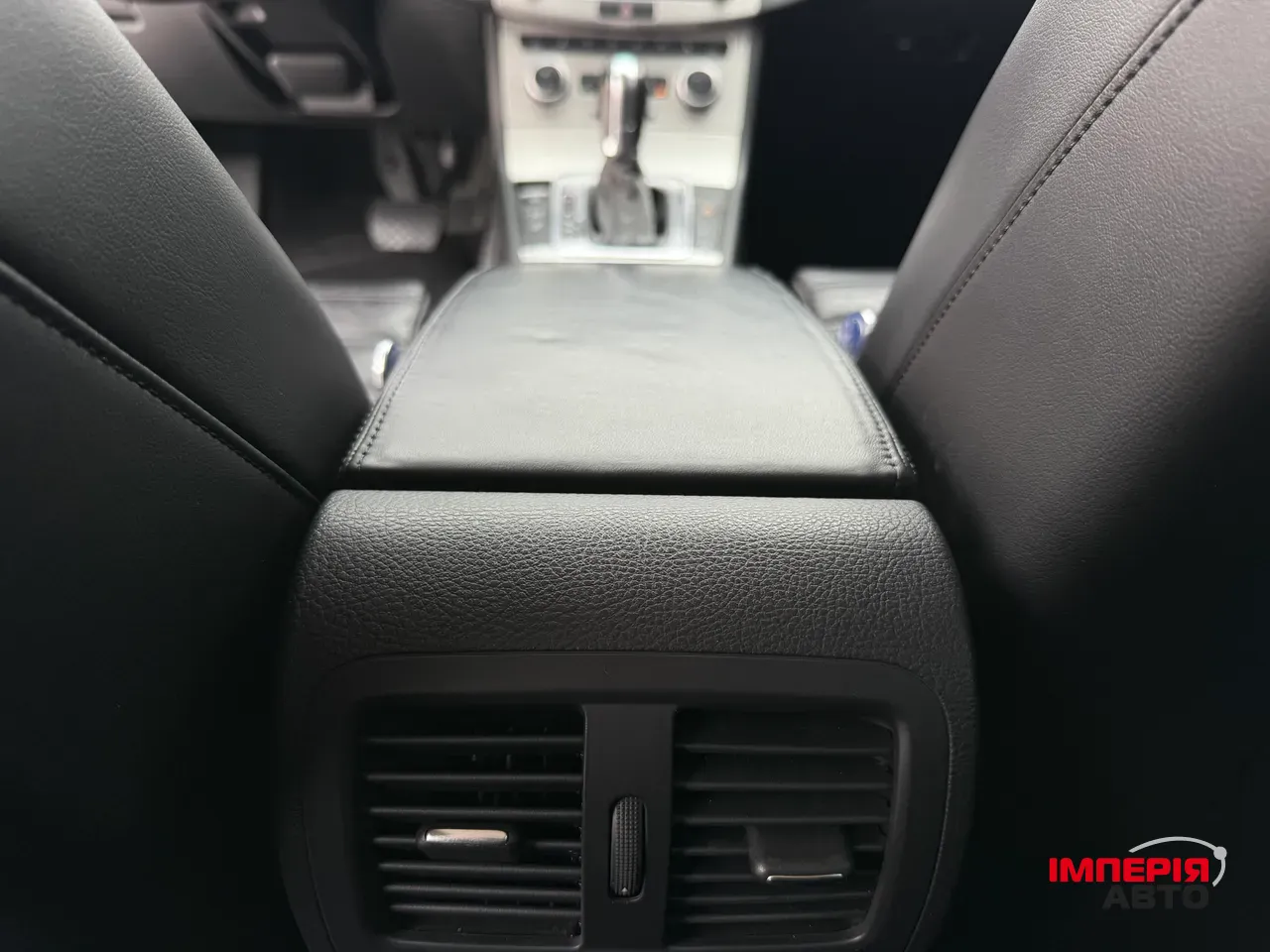 Volkswagen Passat - фото 16