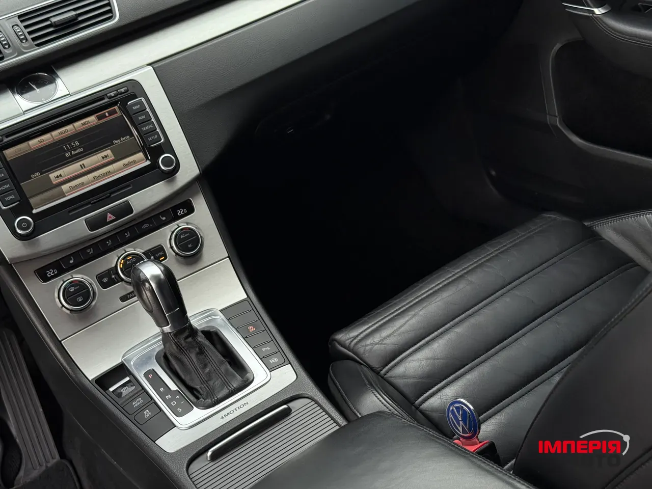 Volkswagen Passat - фото 18