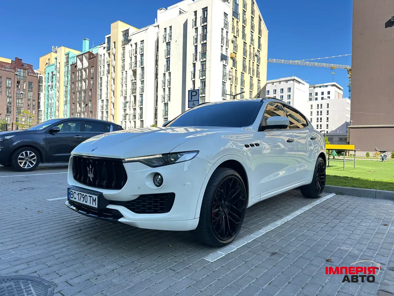 Maserati Levante - фото 1