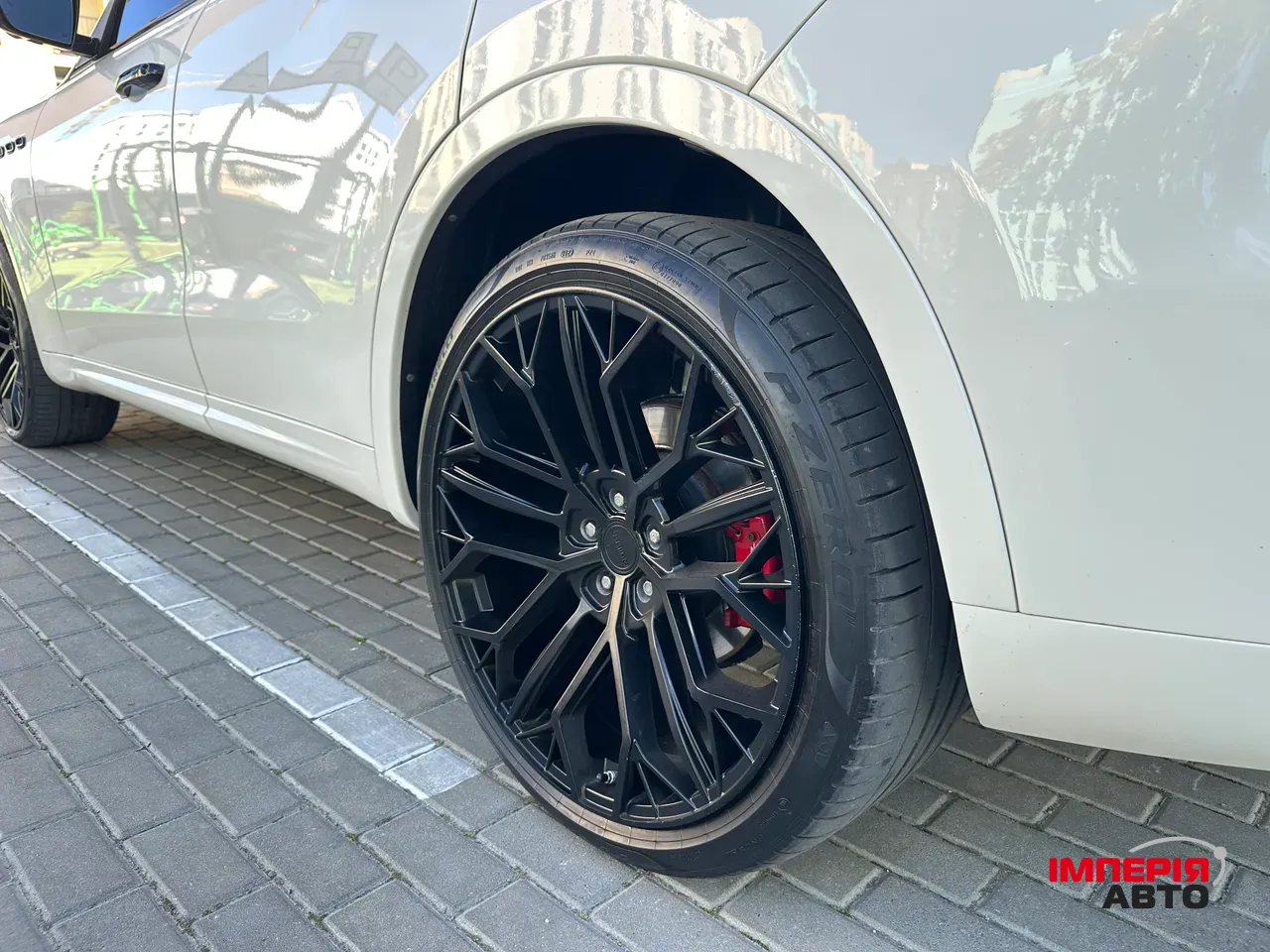 Maserati Levante - фото 10