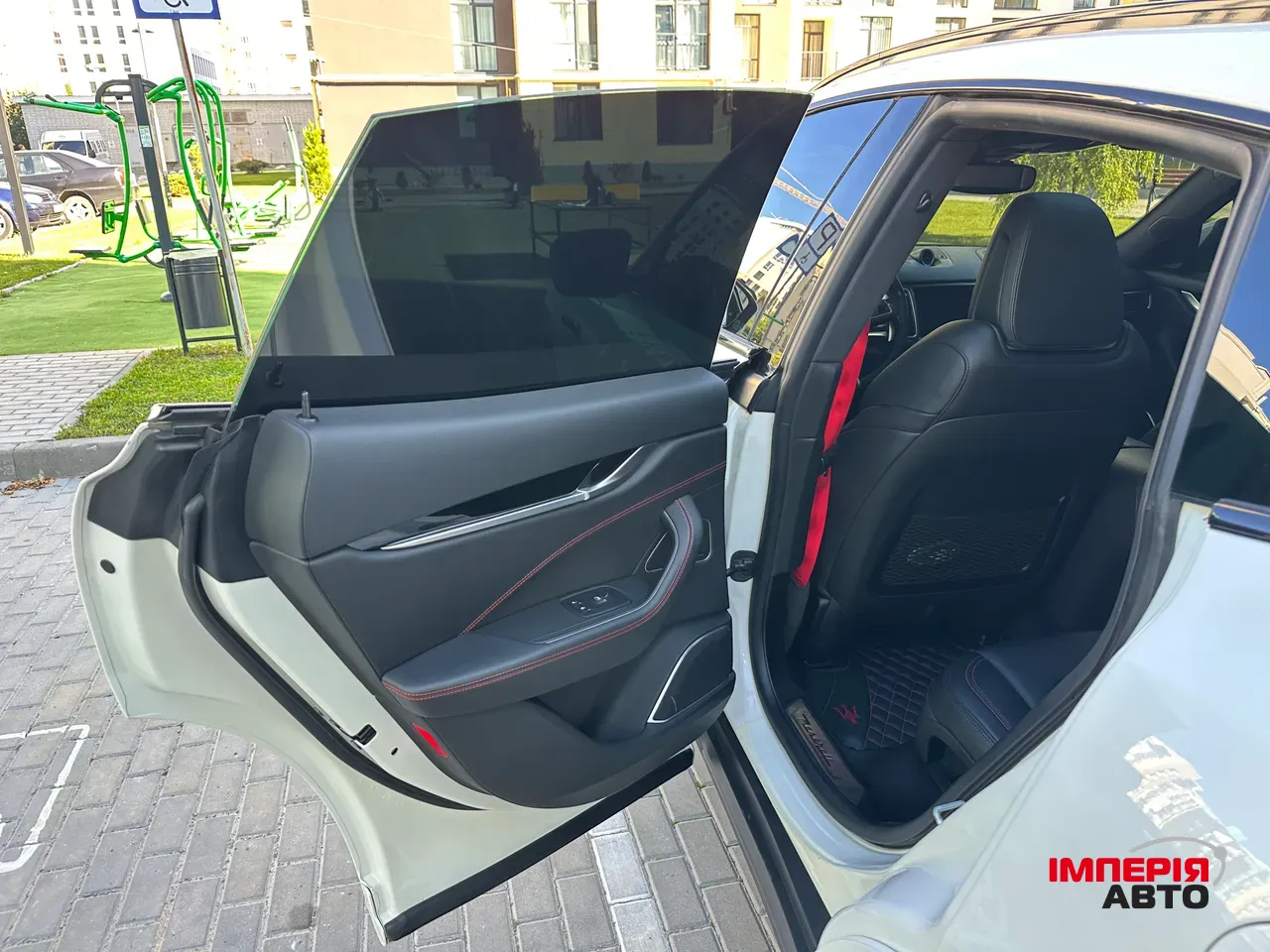 Maserati Levante - фото 13