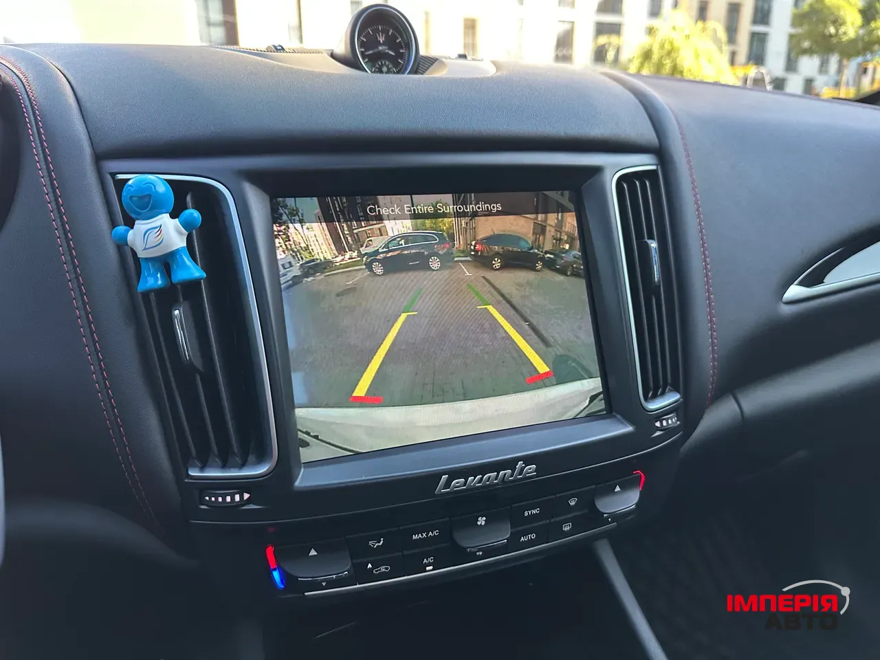 Maserati Levante - фото 30