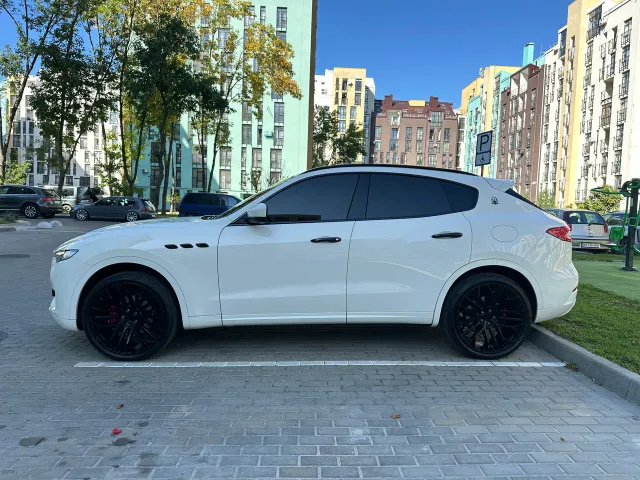 Maserati Levante - фото 3
