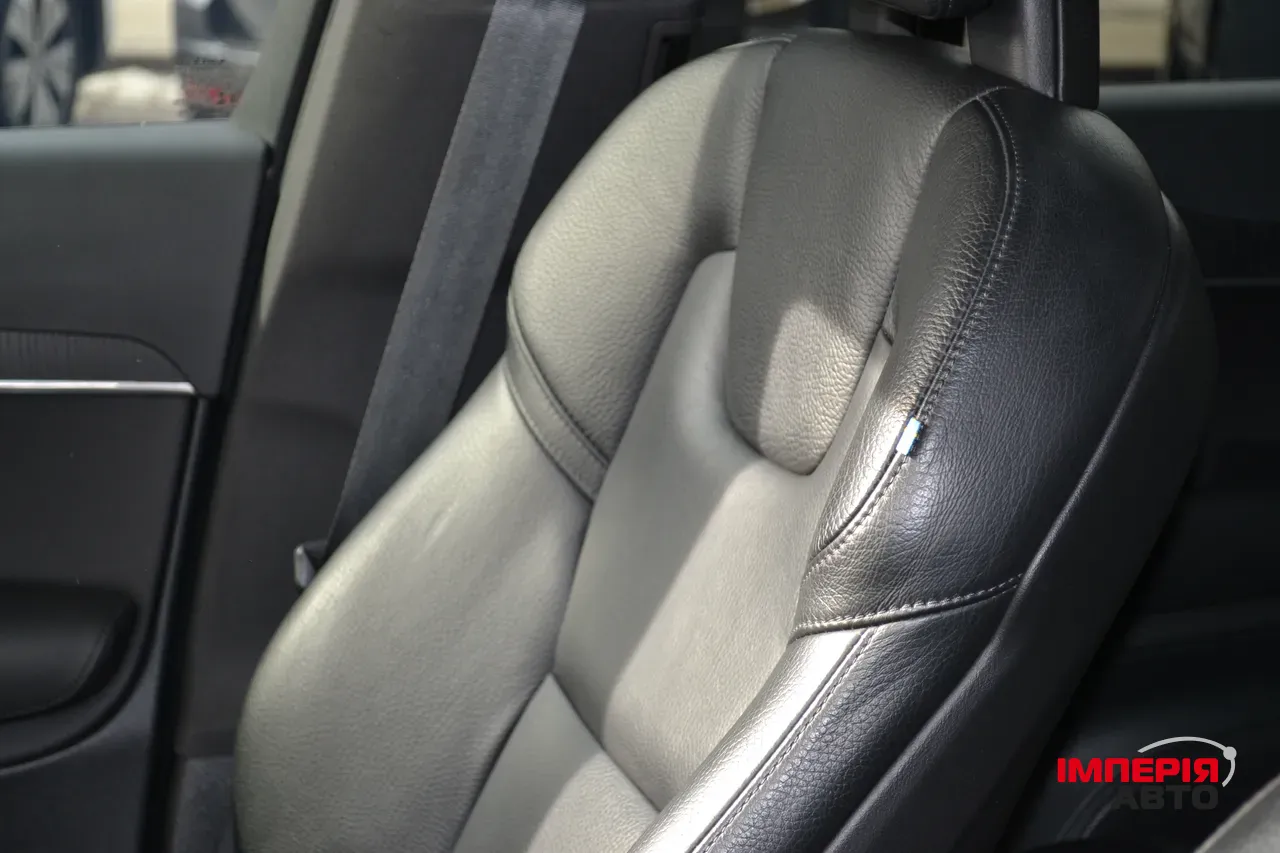 Volvo XC90 - фото 29