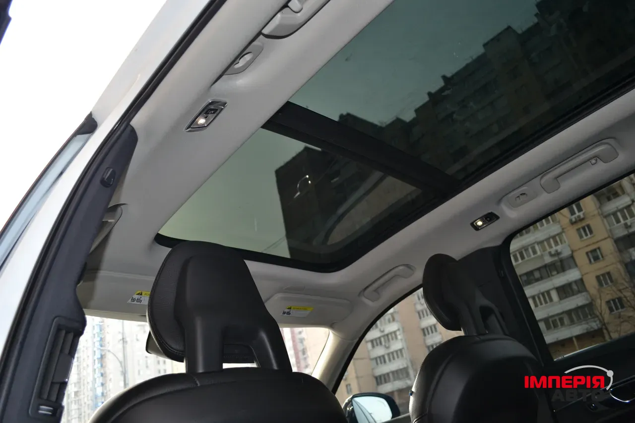 Volvo XC90 - фото 36