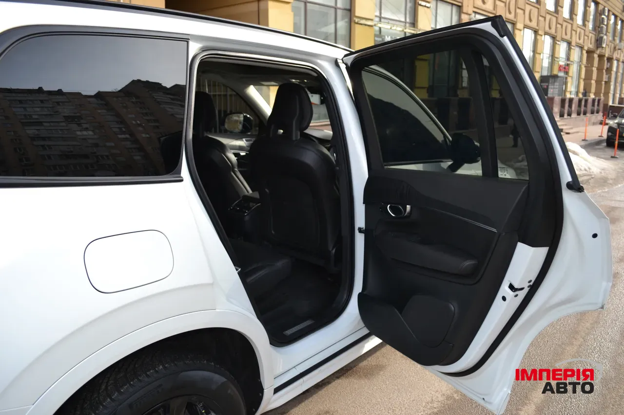 Volvo XC90 - фото 41