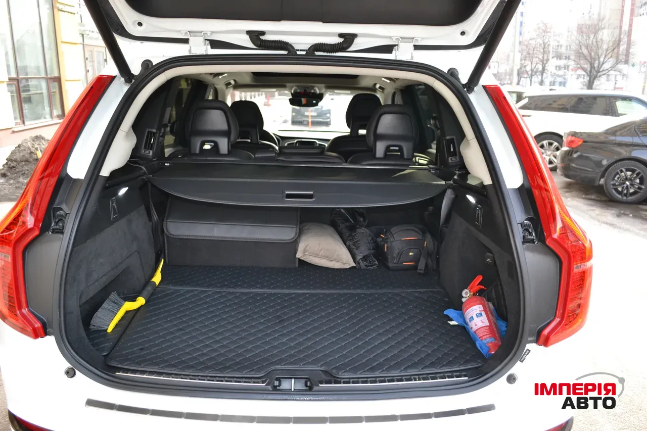 Volvo XC90 - фото 43