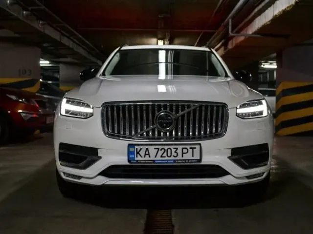 Volvo XC90 - фото 5