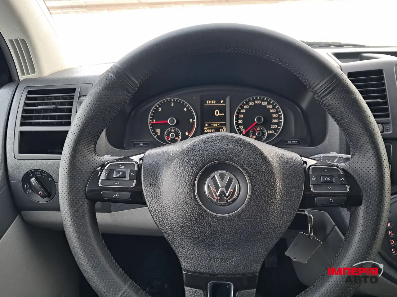 Volkswagen Transporter - фото 20