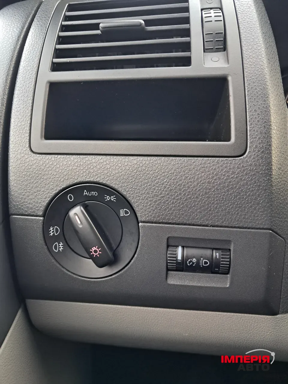 Volkswagen Transporter - фото 18