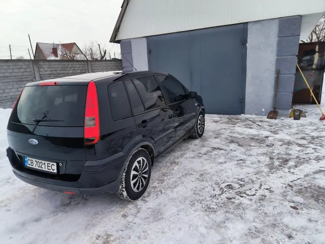 Ford Fusion - фото 4