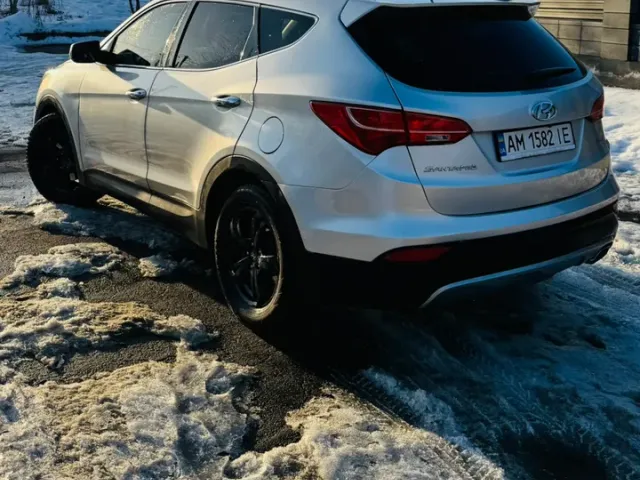 Hyundai Santa Fe - фото 4