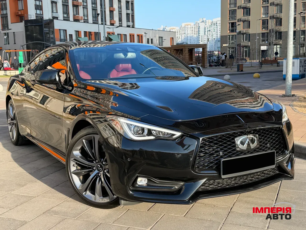 Infiniti Q60 - фото 1