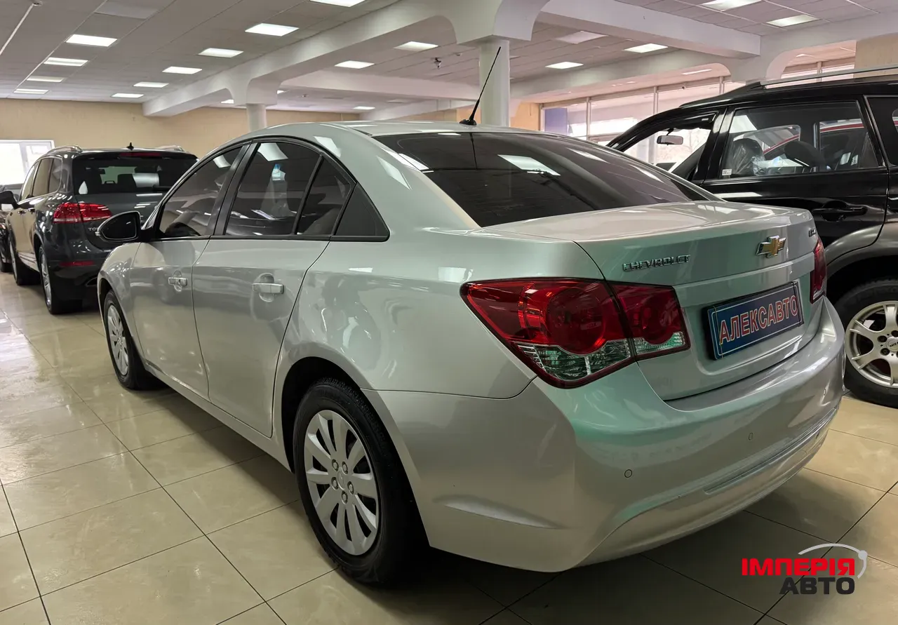 Chevrolet Cruze - фото 2