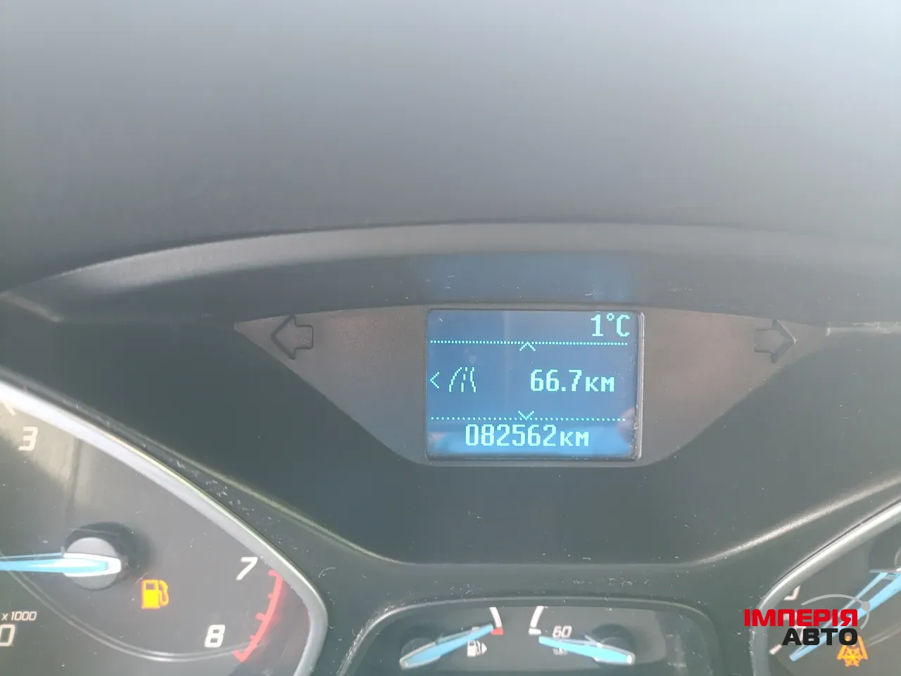 Ford Focus - фото 6