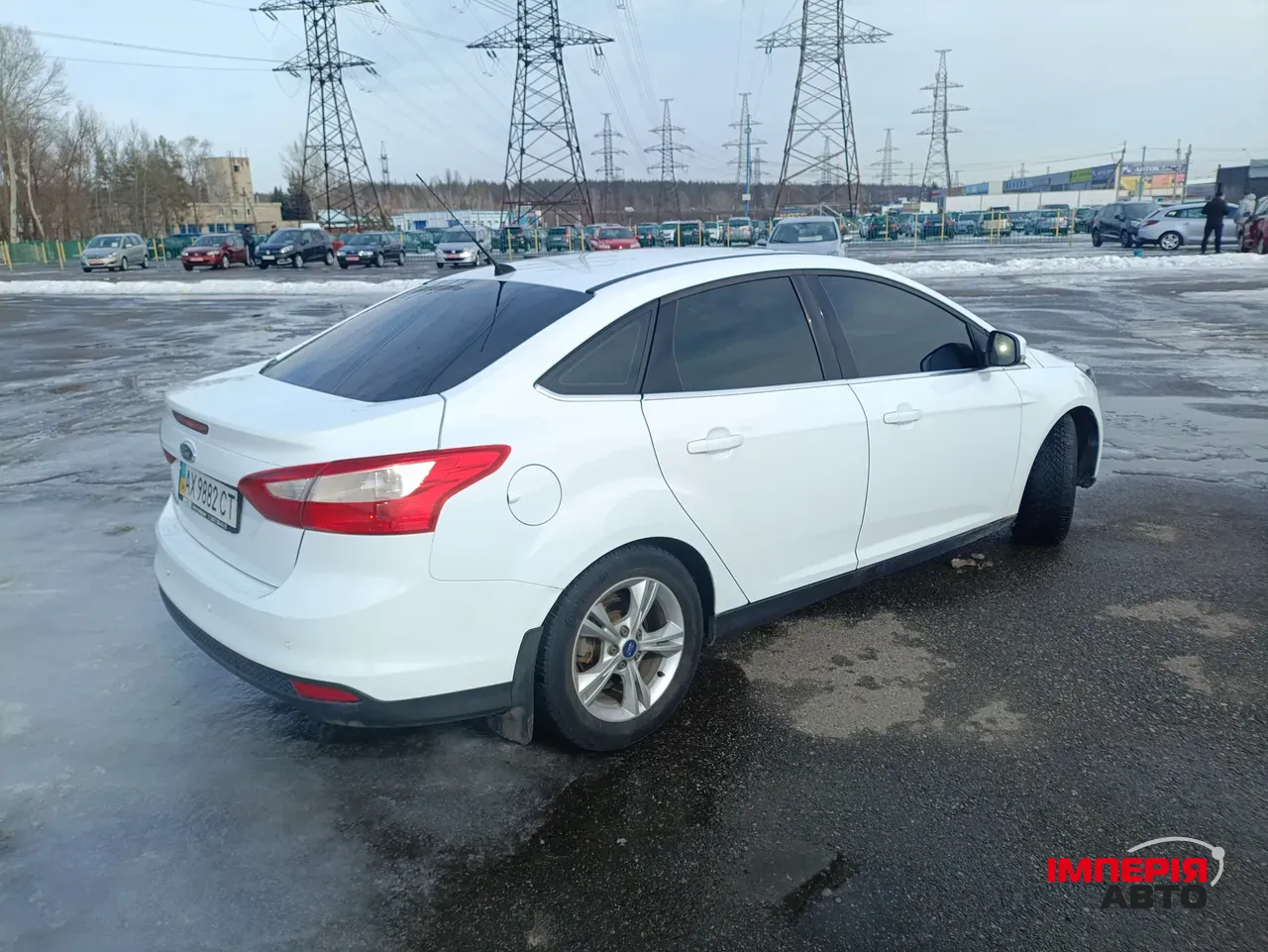 Ford Focus - фото 8