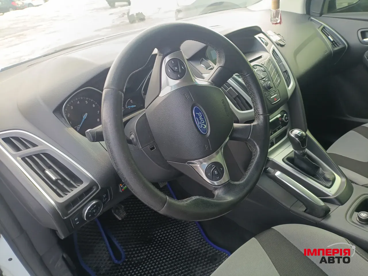 Ford Focus - фото 2