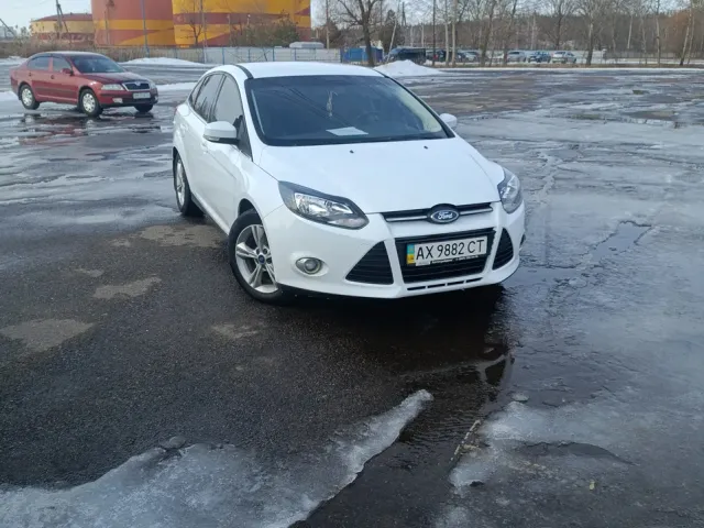Ford Focus - фото 1