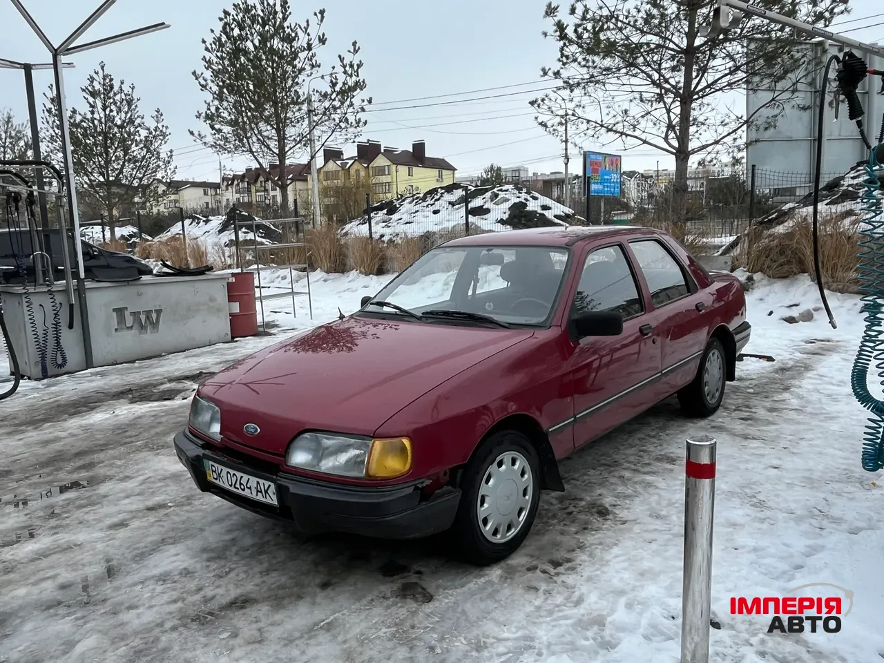 Ford Sierra - фото 1