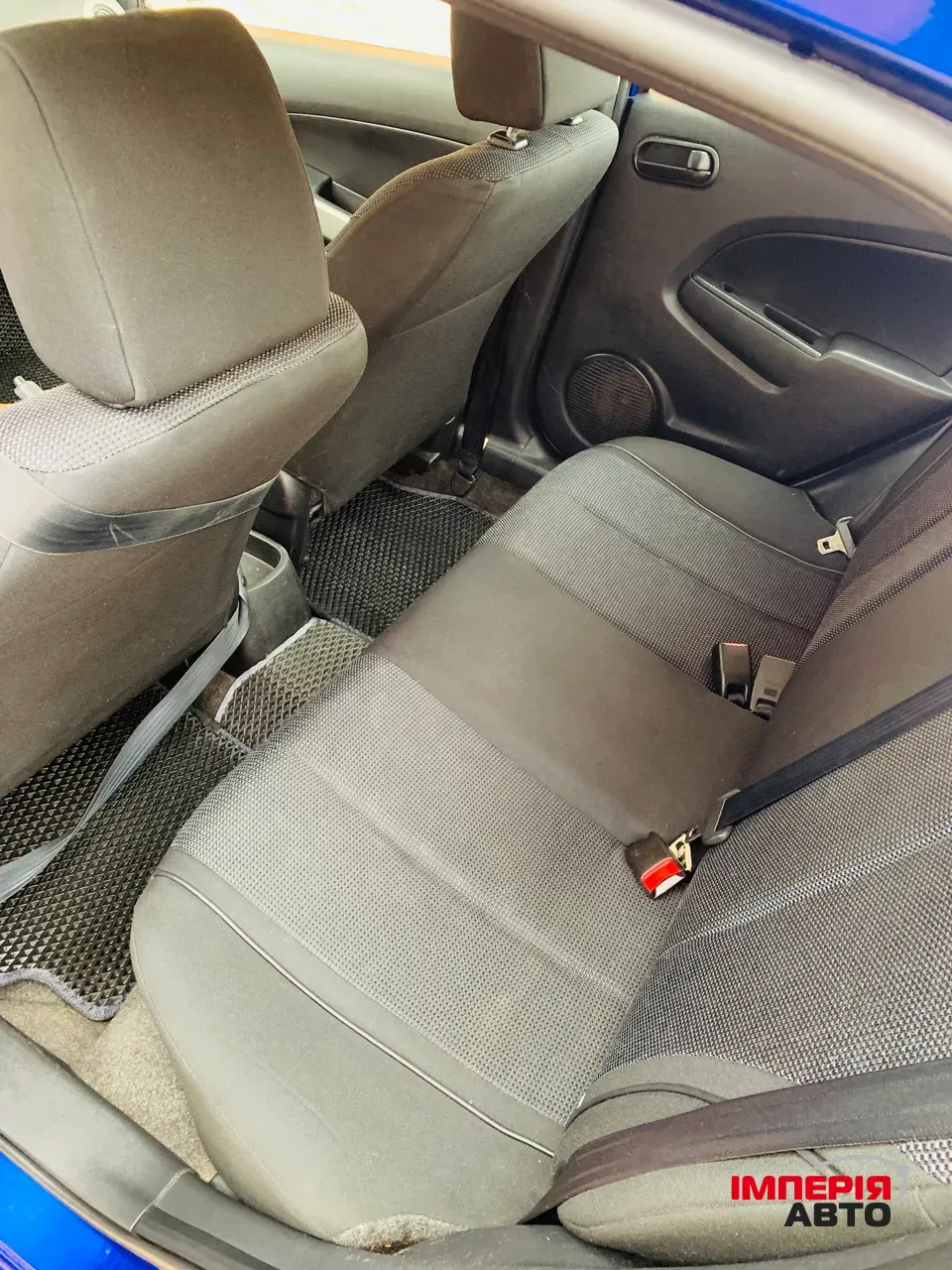 Mazda 2 - фото 6