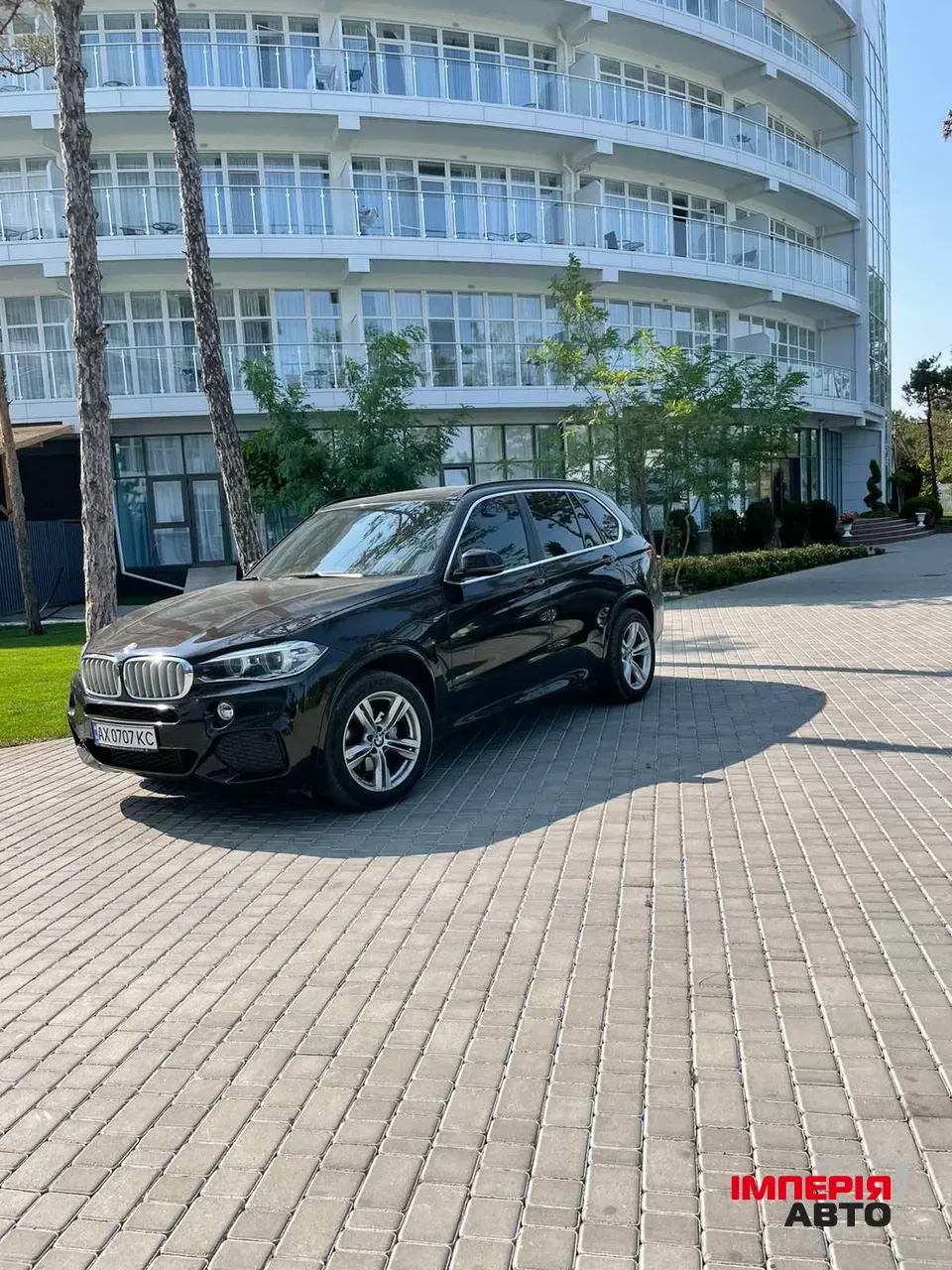 BMW X5 - фото 1