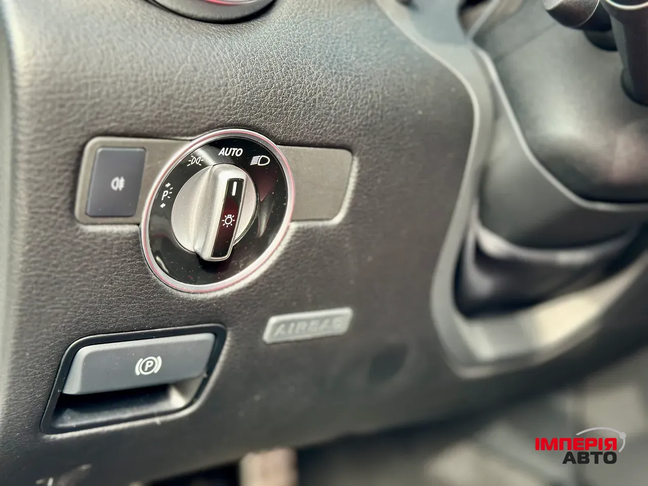 Mercedes-Benz SLC - фото 17