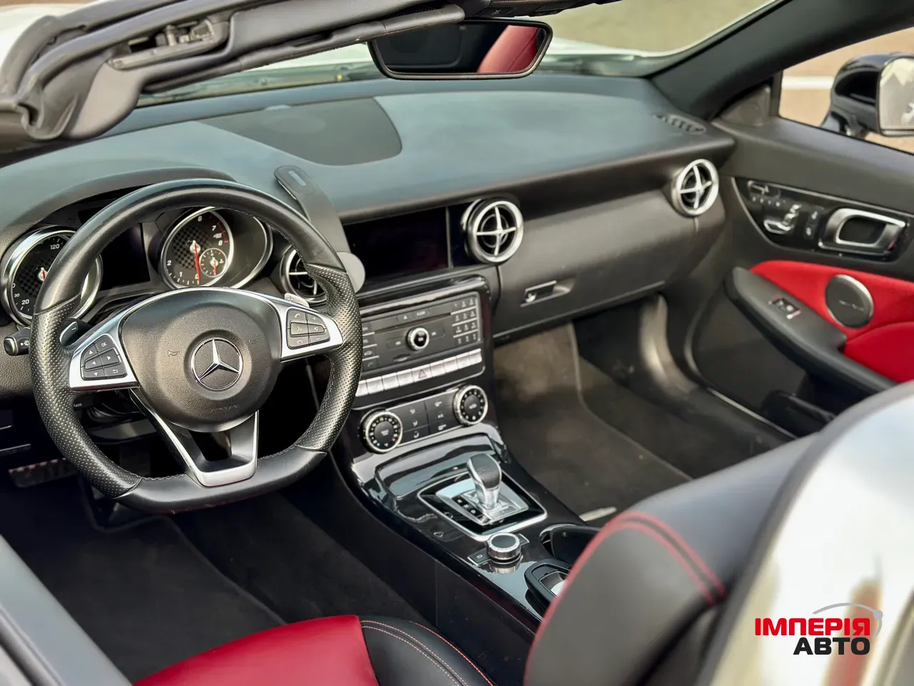 Mercedes-Benz SLC - фото 11