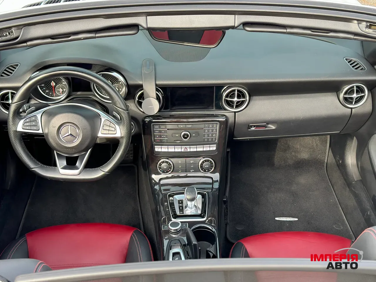 Mercedes-Benz SLC - фото 10