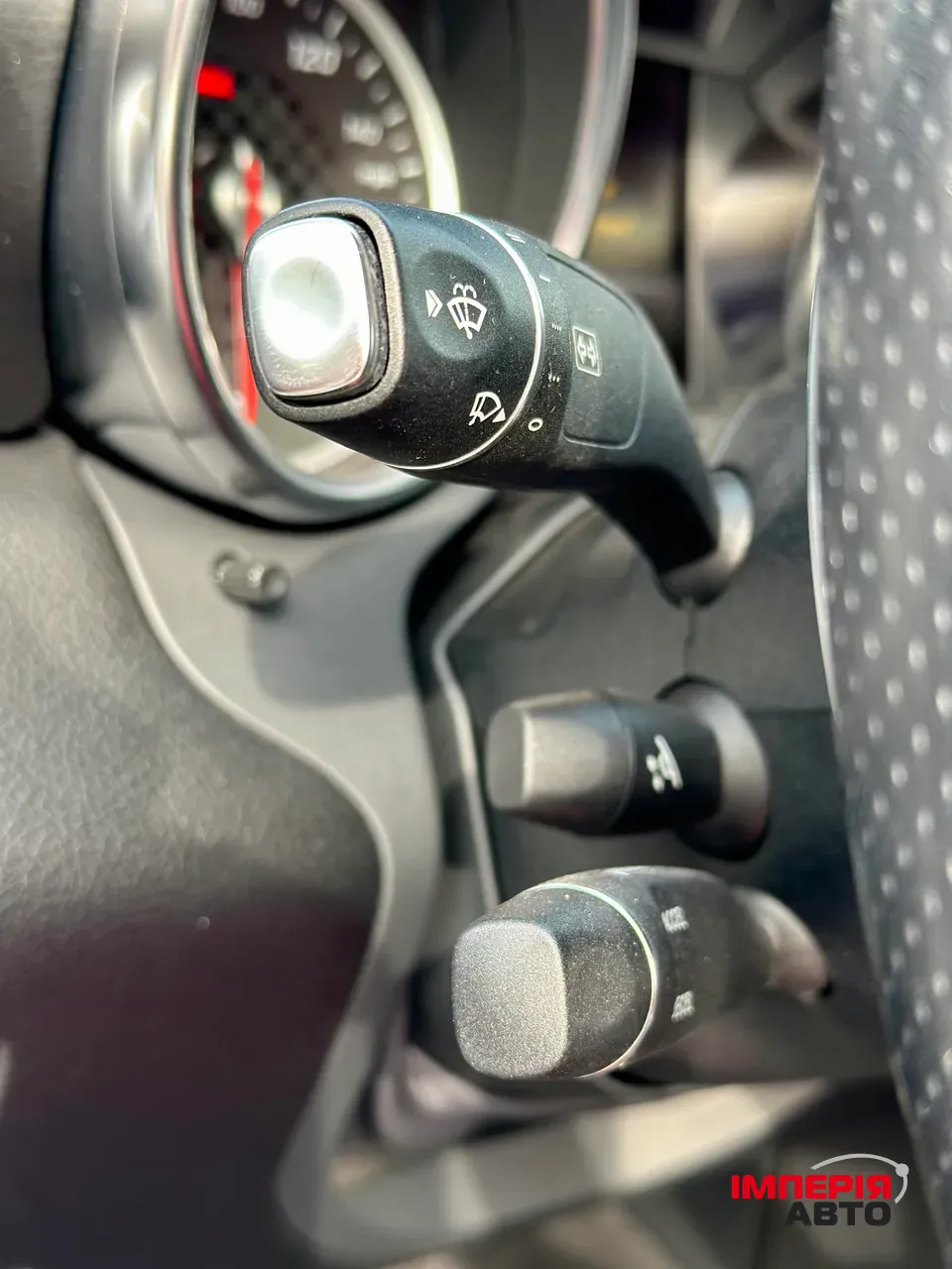 Mercedes-Benz SLC - фото 16