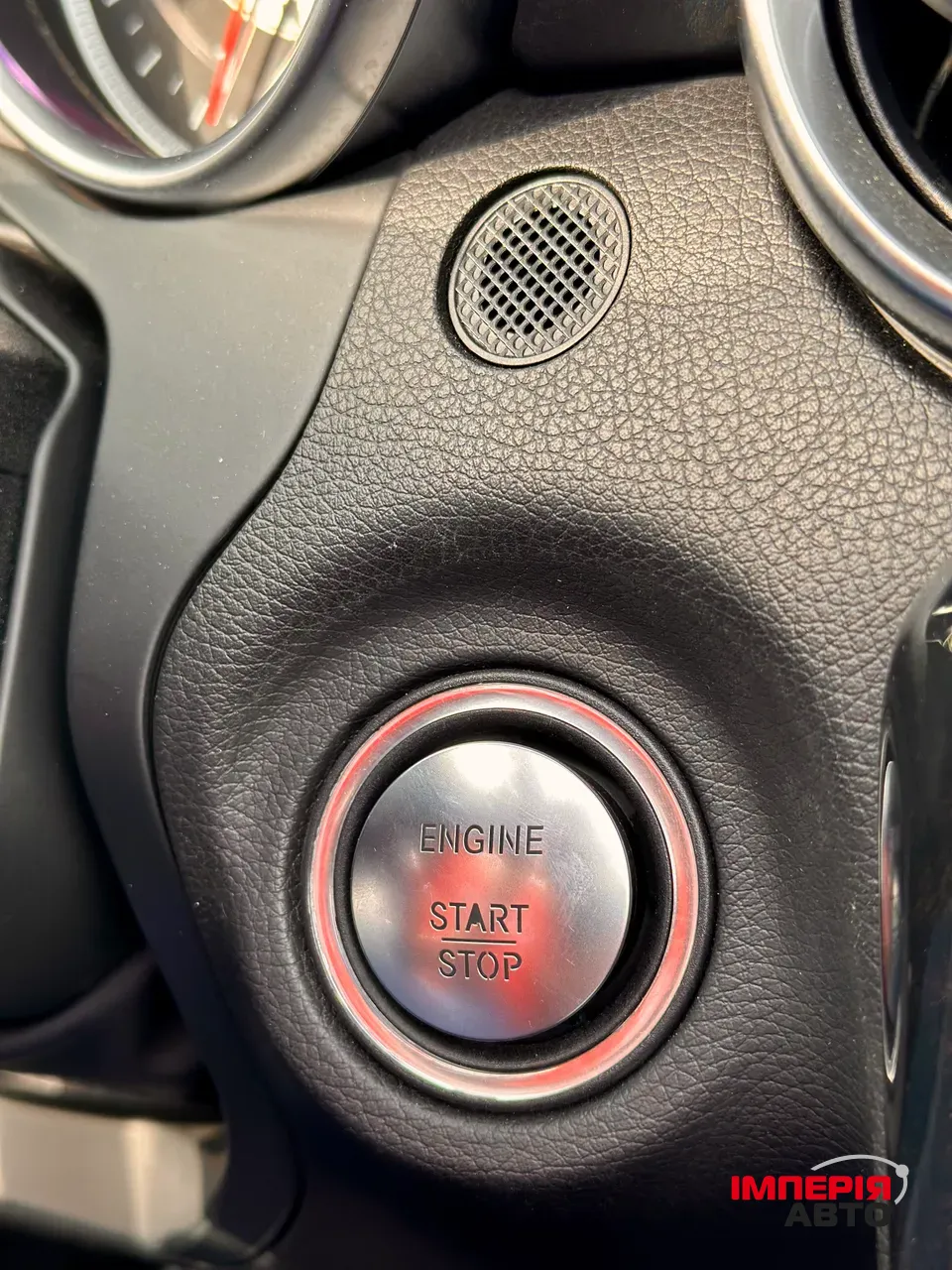 Mercedes-Benz SLC - фото 8