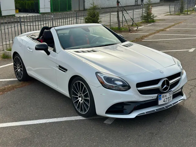 Mercedes-Benz SLC - фото 1