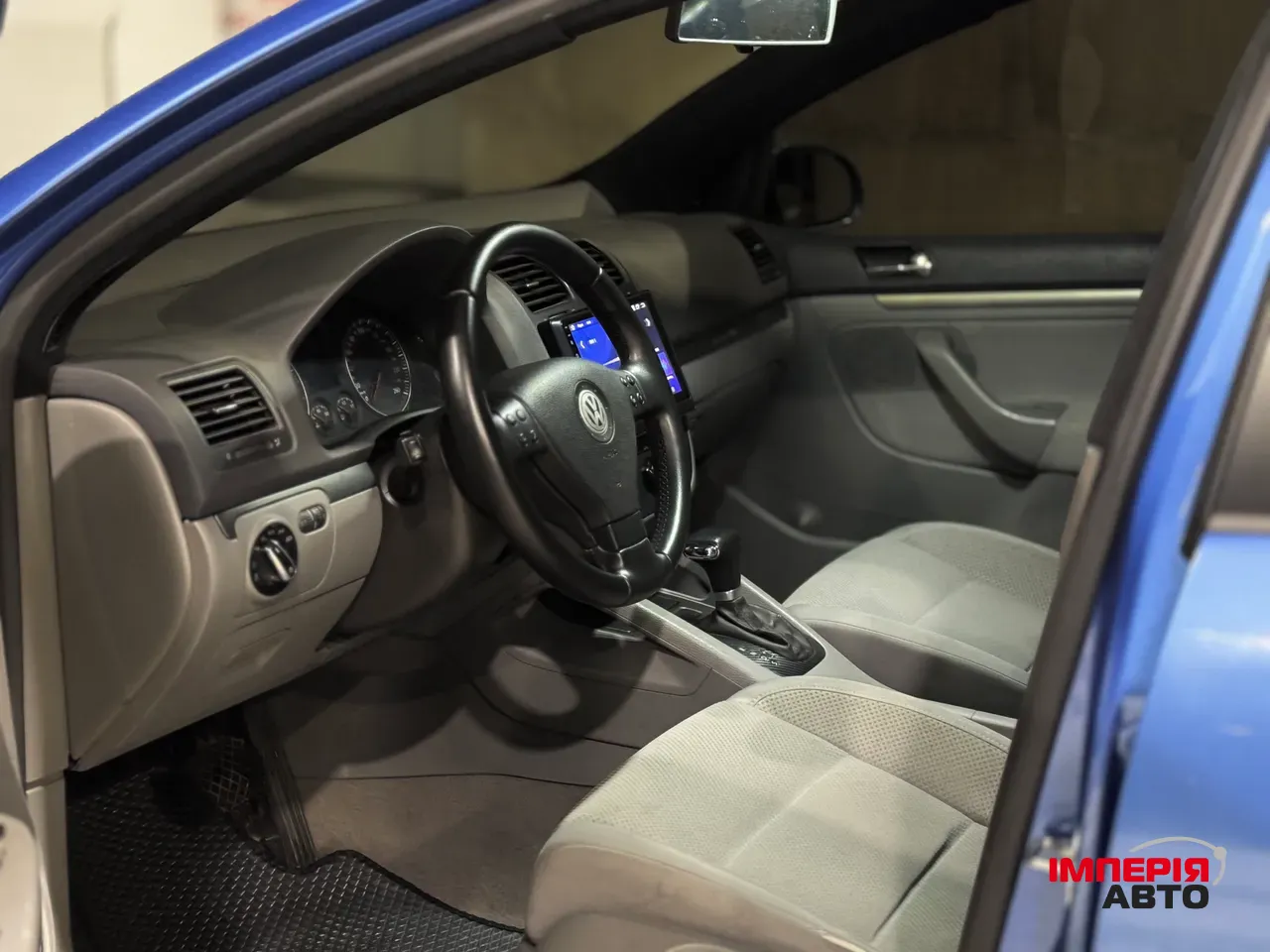Volkswagen Golf - фото 9