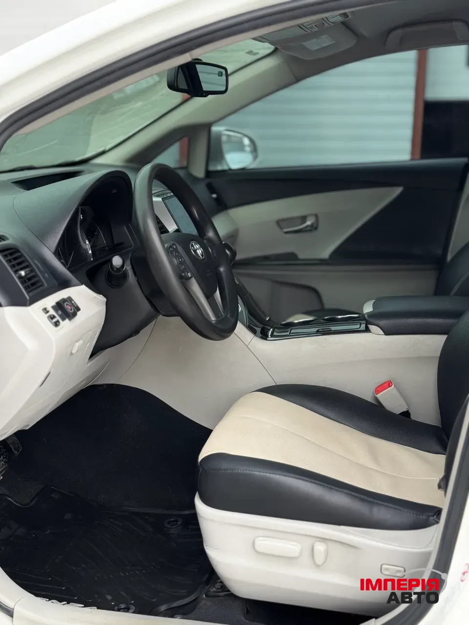 Toyota Venza - фото 9