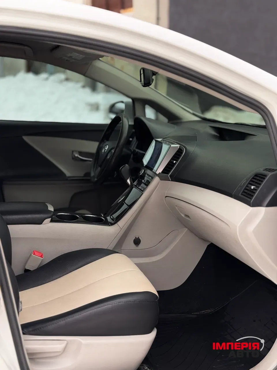 Toyota Venza - фото 7