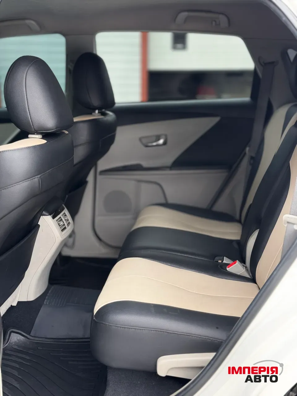 Toyota Venza - фото 11