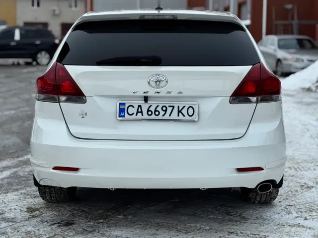 Toyota Venza - фото 4