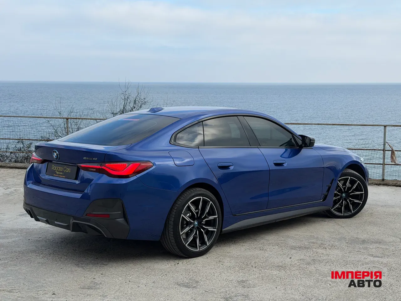 BMW i4 - фото 11